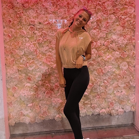 Meet your Posher, Zoey - Picture 6 of 16